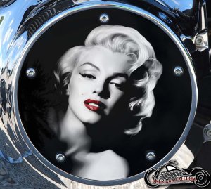 Custom Derby Cover - Red Lips Marilyn