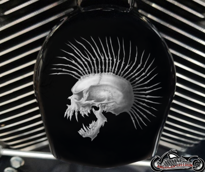 Custom Horn Cover - Mohawk skull B&W