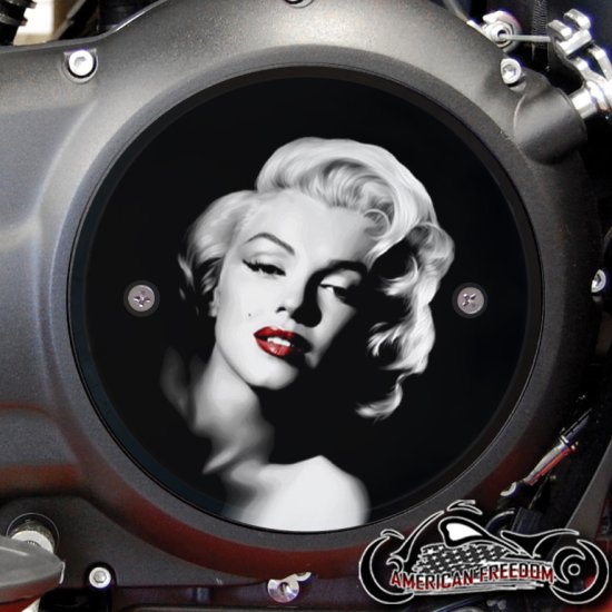 Victory Derby Cover - Marilyn Red Lips